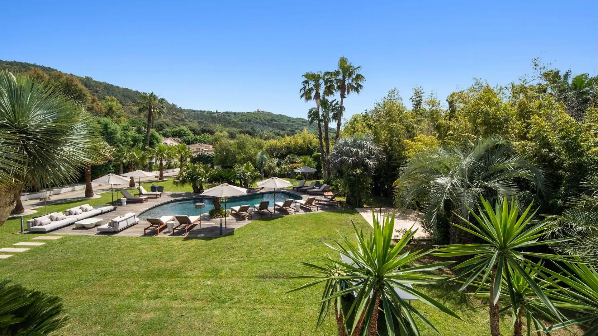 Grande Villa St-Tropez Avec Piscine Chauffee ガッサン